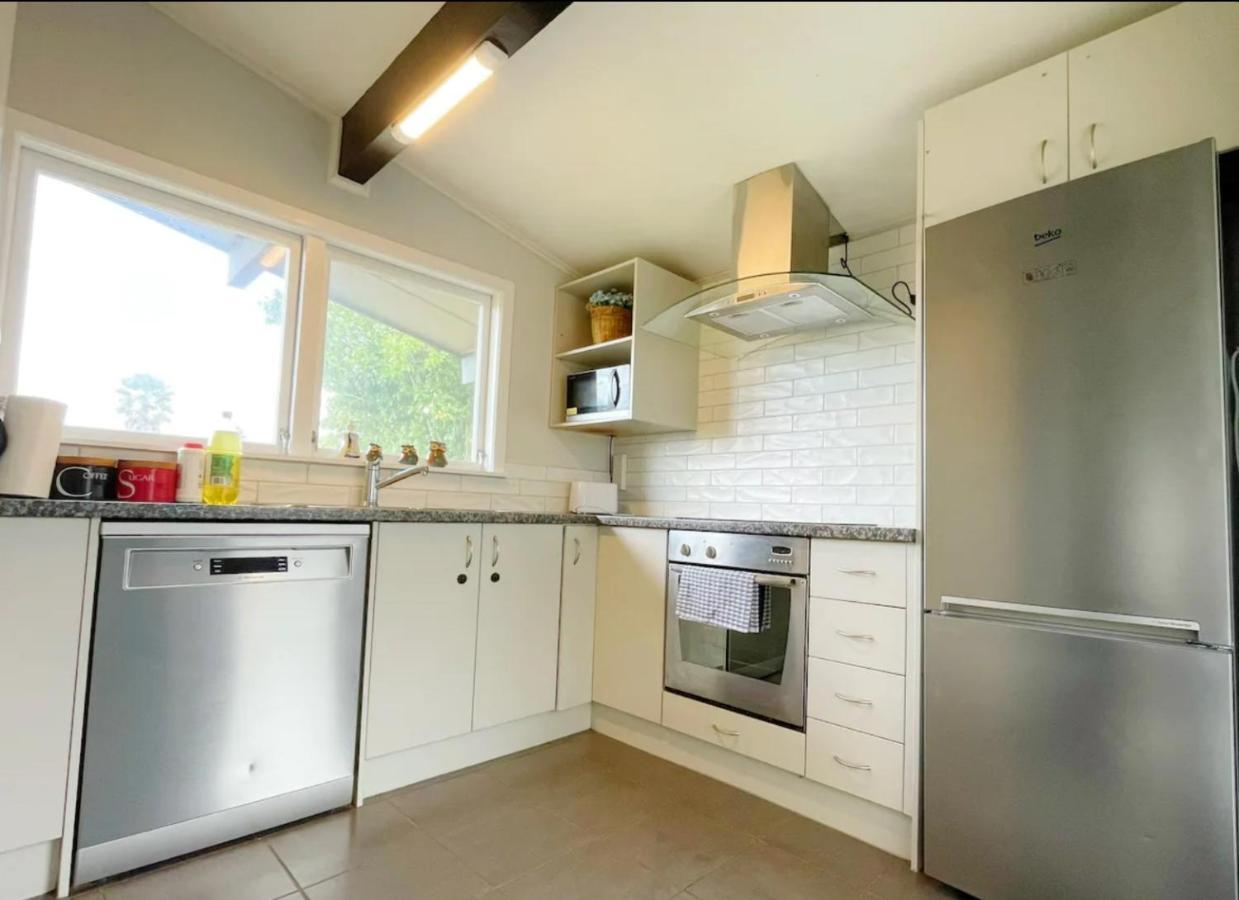 3 Bedroom Family House In Excellent Location Hamilton Exterior foto